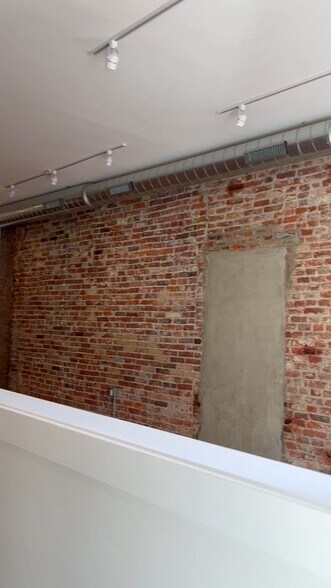 763 S 4th St, Philadelphia, PA à louer - Vidéo sur l’inscription commerciale - Image 2 de 17