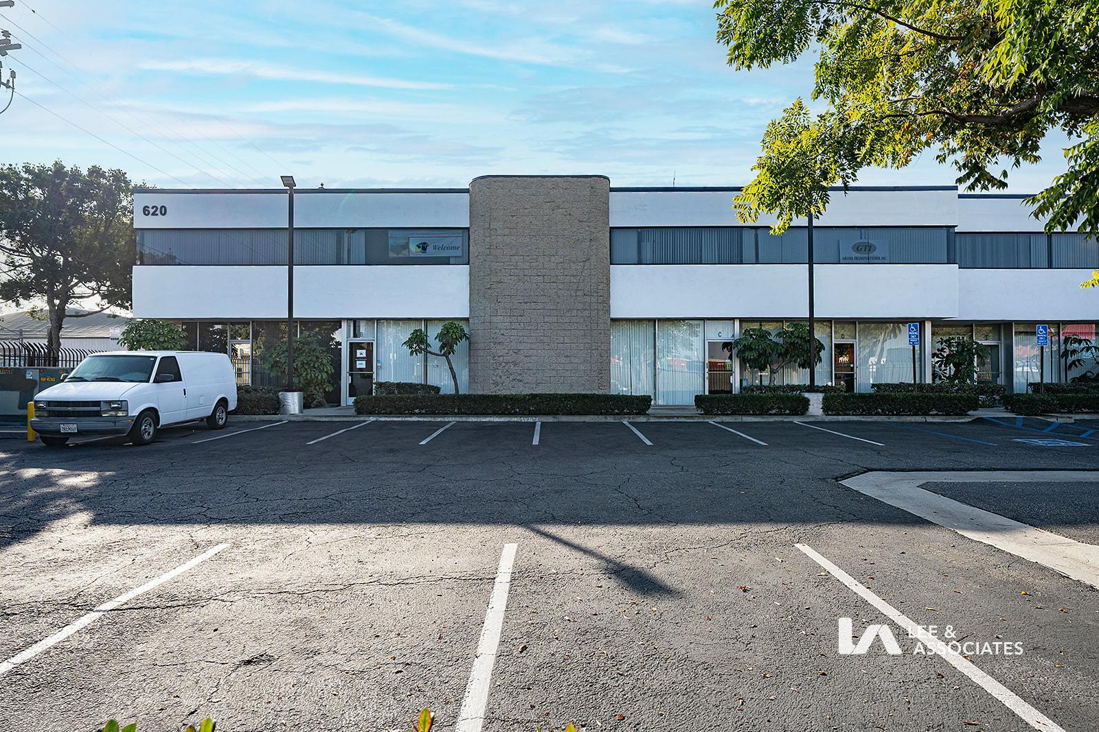 620 W 16th St, Long Beach, CA à louer Photo principale- Image 1 de 23