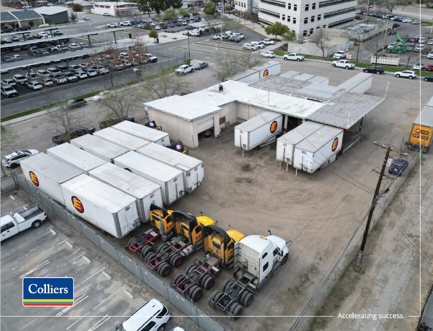 1025 26th St, Bakersfield, CA à vendre Photo principale- Image 1 de 1