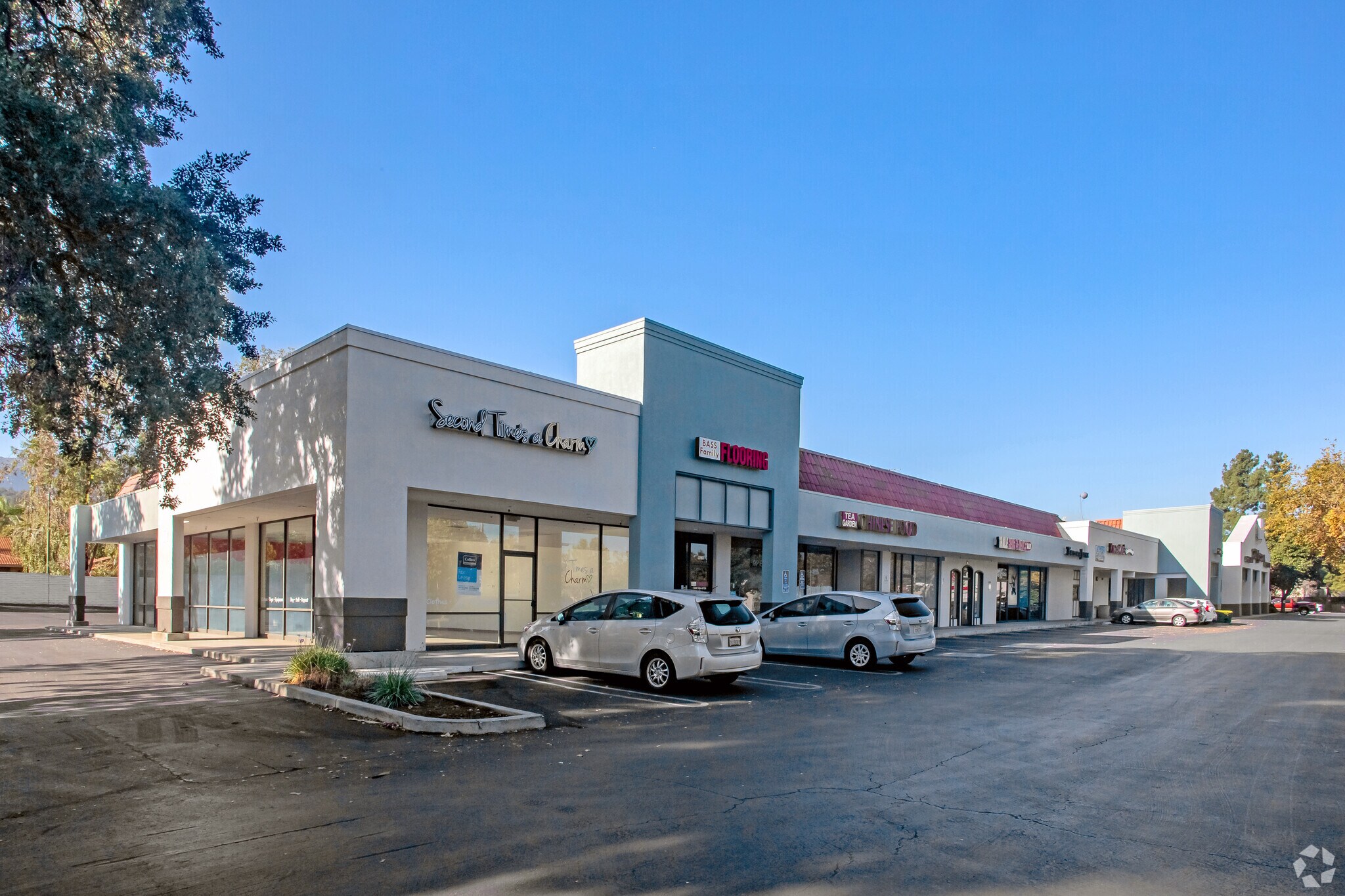 14010-14180 Blossom Hill Rd, Los Gatos, CA à louer Photo du bâtiment- Image 1 de 16