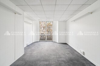 119-121 Avenue Des Champs Elysées, Paris for lease Interior Photo- Image 1 of 6