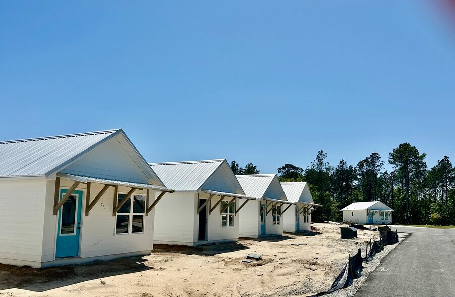 20 Massey Dr, Phenix City, AL à vendre - Photo du bâtiment - Image 2 de 9