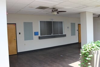 3550 University Blvd S, Jacksonville, FL à louer Photo intérieure- Image 1 de 12