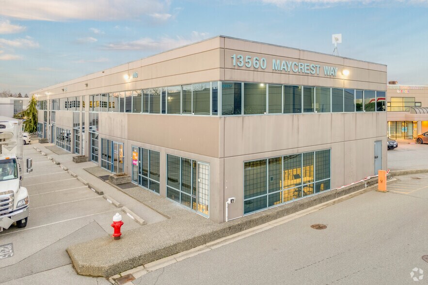 13560 Maycrest Way, Richmond, BC for lease - Building Photo - Image 2 of 6