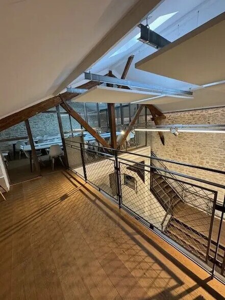 Office in Vitry-sur-Seine for lease - Interior Photo - Image 3 of 11