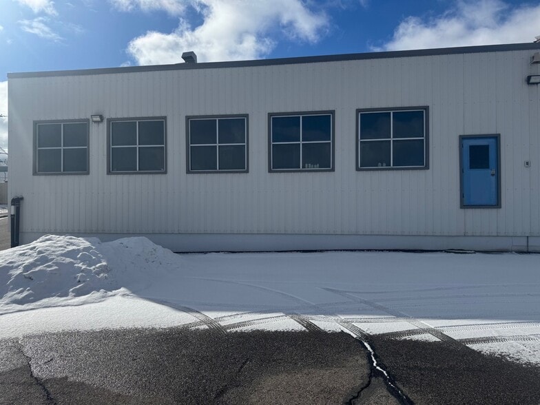 700 Northgate Mile, Idaho Falls, ID for lease - Primary Photo - Image 1 of 9