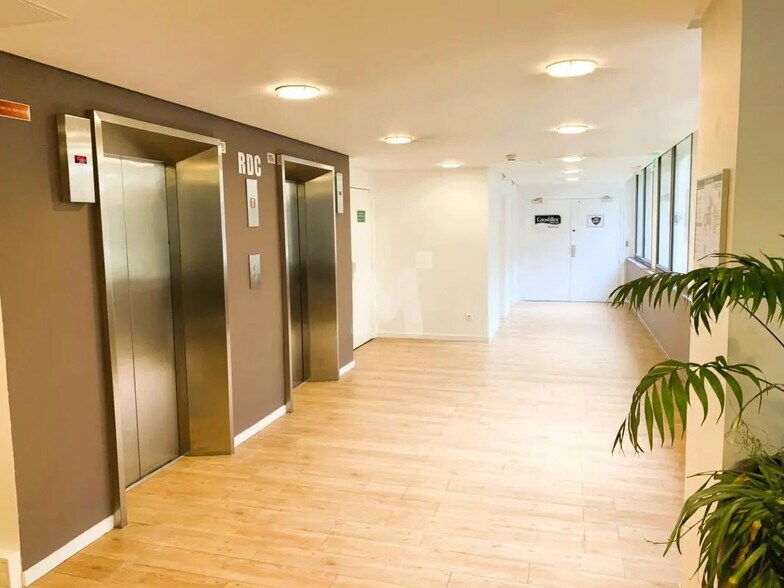 Flex dans Rungis à louer - Photo du bâtiment - Image 2 de 11