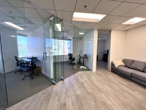 10940 Wilshire Blvd, Los Angeles, CA à louer Photo intérieure- Image 2 de 5