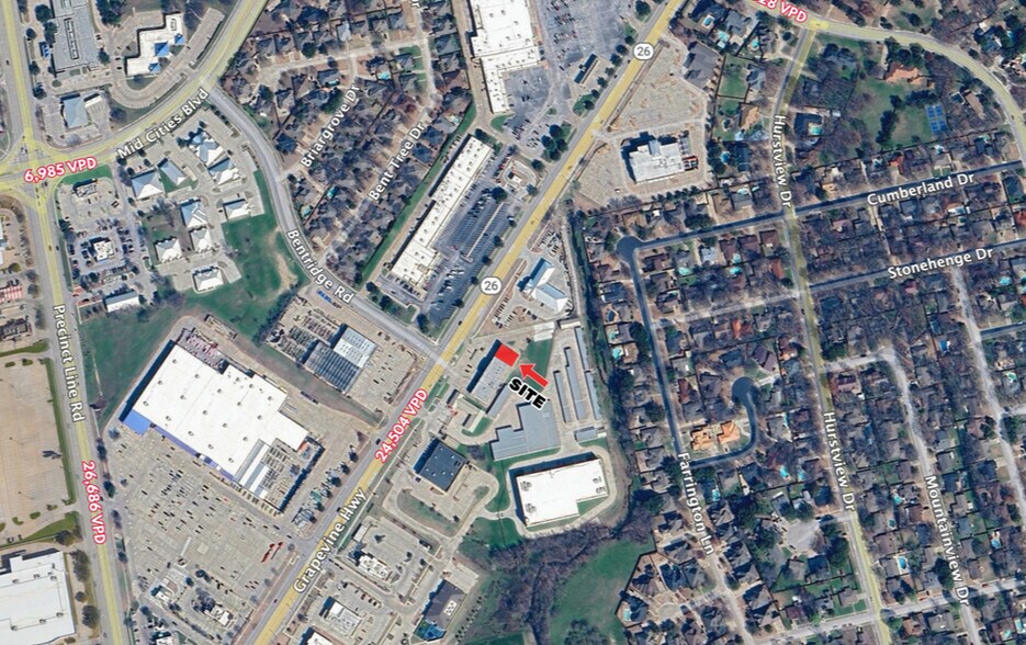 725-737 Grapevine Hwy, Hurst, TX à louer - Photo du bâtiment - Image 2 de 9