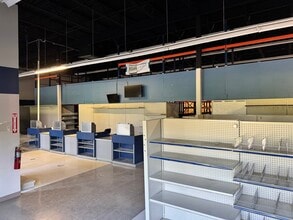 2959-2995 Water Tower Pl, Chanhassen, MN for lease Interior Photo- Image 2 of 6