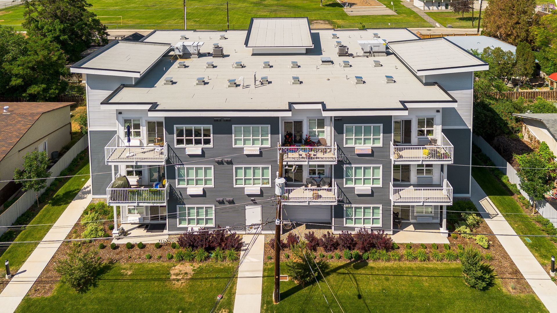 725 York Av, Kamloops, BC à vendre Photo du bâtiment- Image 1 de 5