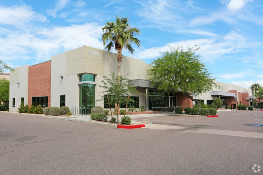 5580 W Chandler Blvd, Chandler, AZ for sale - Building Photo - Image 2 of 12