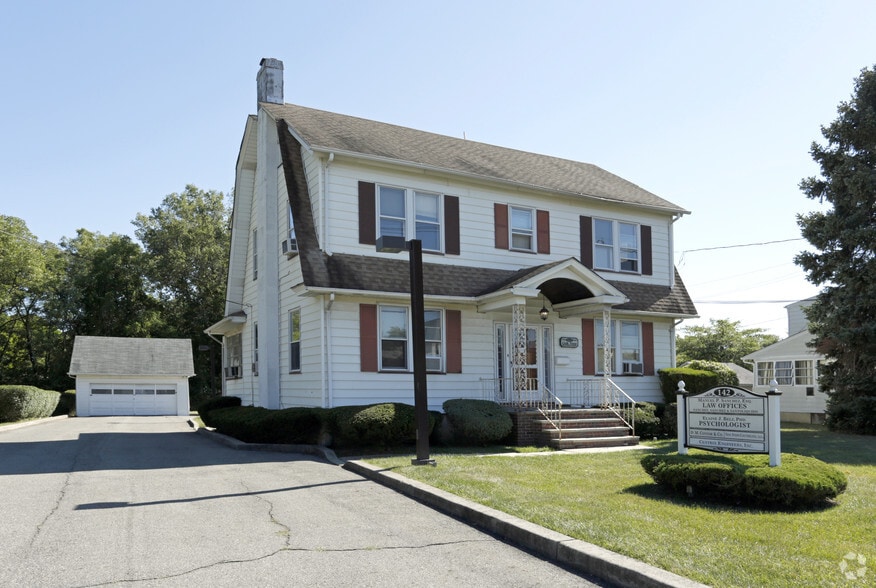 142 Oak Tree Ave, South Plainfield, NJ for lease - Building Photo - Image 2 of 56
