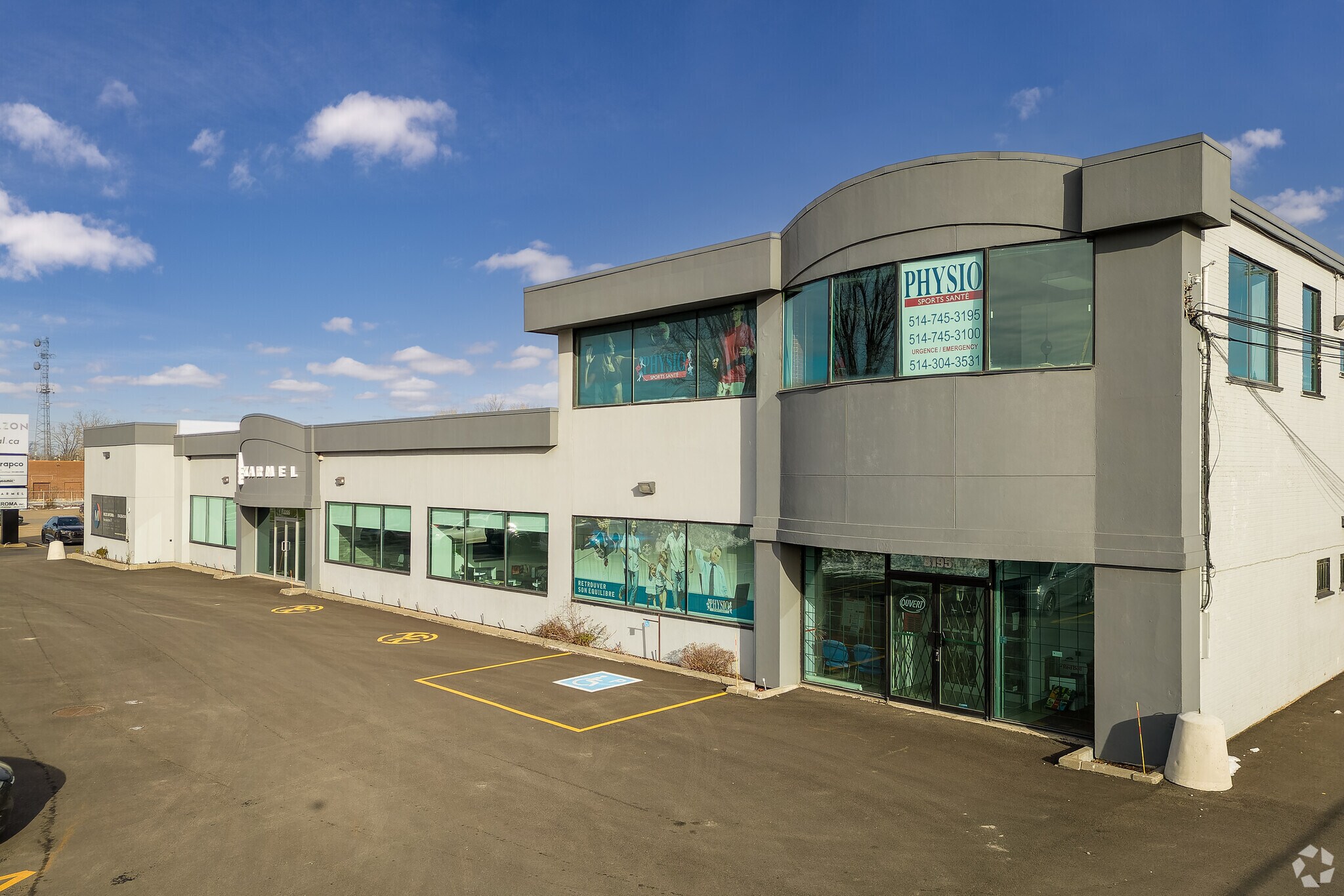 3195-3227 Boul Pitfield, Saint-Laurent, QC à vendre Photo principale- Image 1 de 1