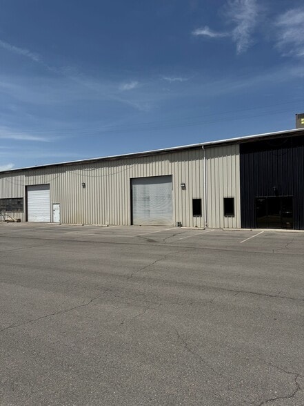 824-826 W 800 S, Salt Lake City, UT for lease - Building Photo - Image 1 of 15
