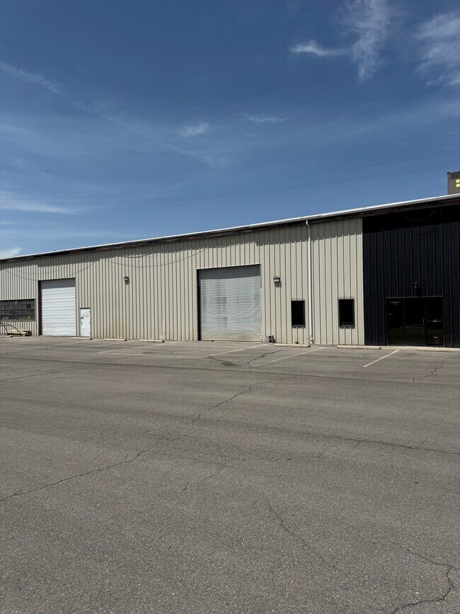 Plus de détails pour 824-826 W 800 S, Salt Lake City, UT - Industriel à louer
