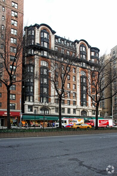 2175 Broadway, New York, NY à louer - Photo du bâtiment - Image 2 de 9