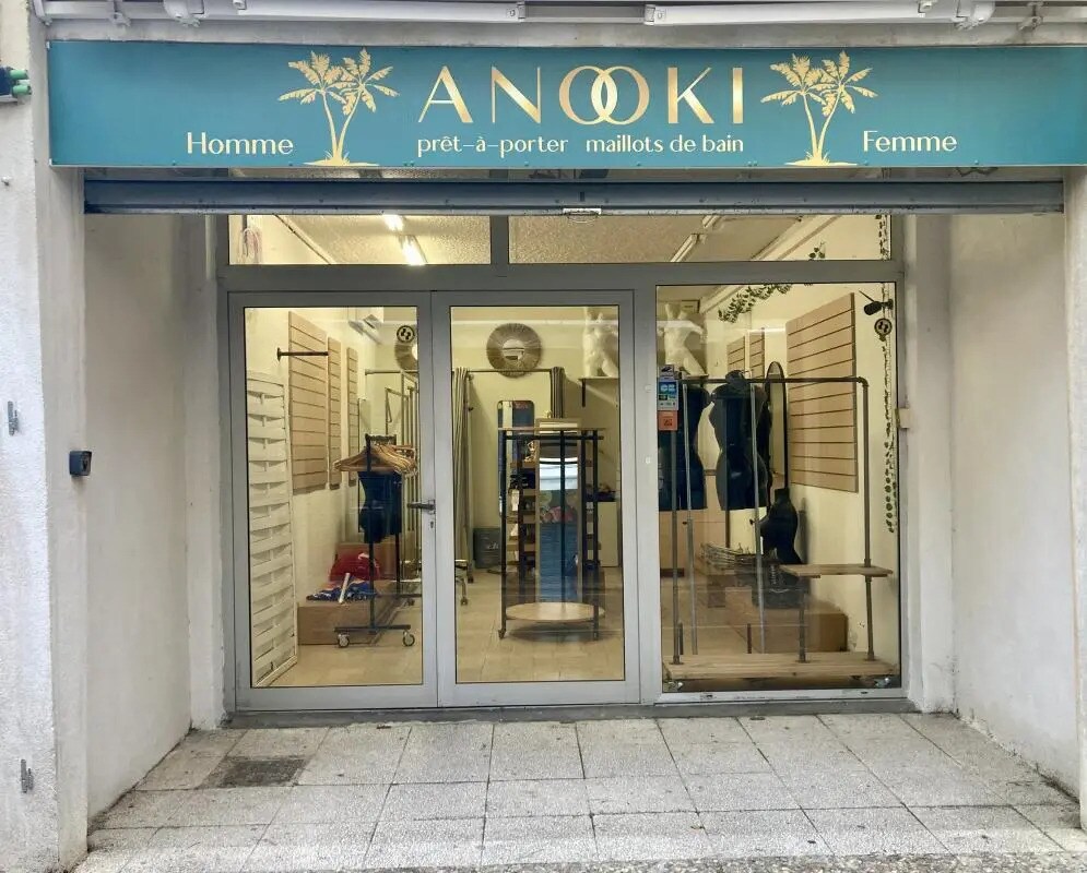 Retail in Le Grau-du-Roi for sale Building Photo- Image 1 of 5