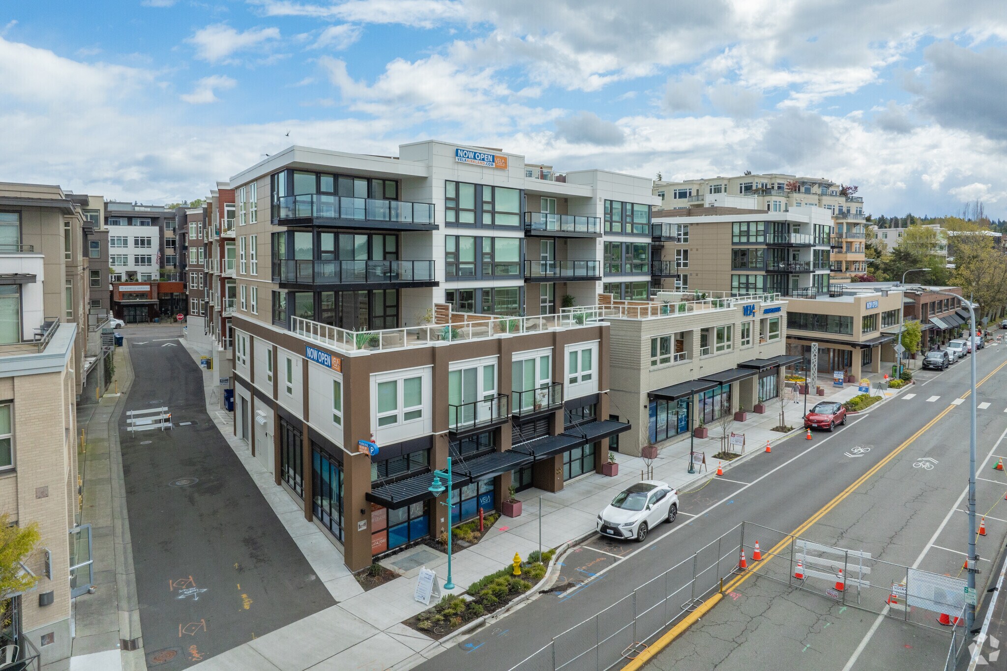 136-150 Lake St S, Kirkland, WA à louer Photo du bâtiment- Image 1 de 2