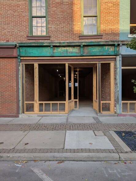 12 S Market St, Troy, OH à louer - Photo du bâtiment - Image 2 de 25