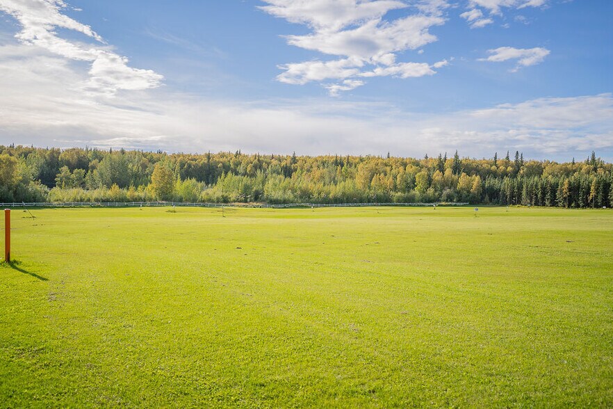 455 Division St, Fairbanks, AK à vendre - Aérien - Image 2 de 98