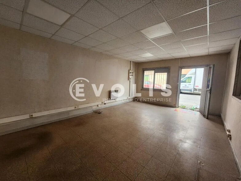 10 Avenue Docteur Schweitzer, Meyzieu à louer - Photo intérieure - Image 3 de 16