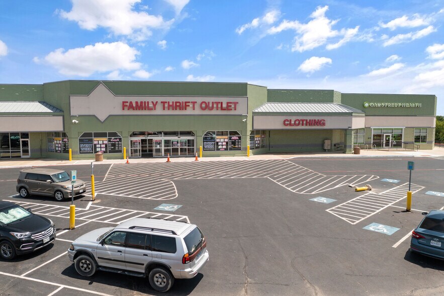 1900-1978 Ephriham Ave, Fort Worth, TX à louer - Photo du bâtiment - Image 2 de 19