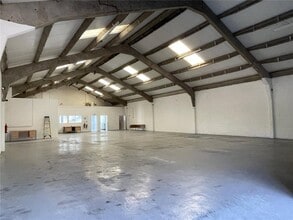 Shoebury Ave, Southend On Sea for lease Interior Photo- Image 1 of 7