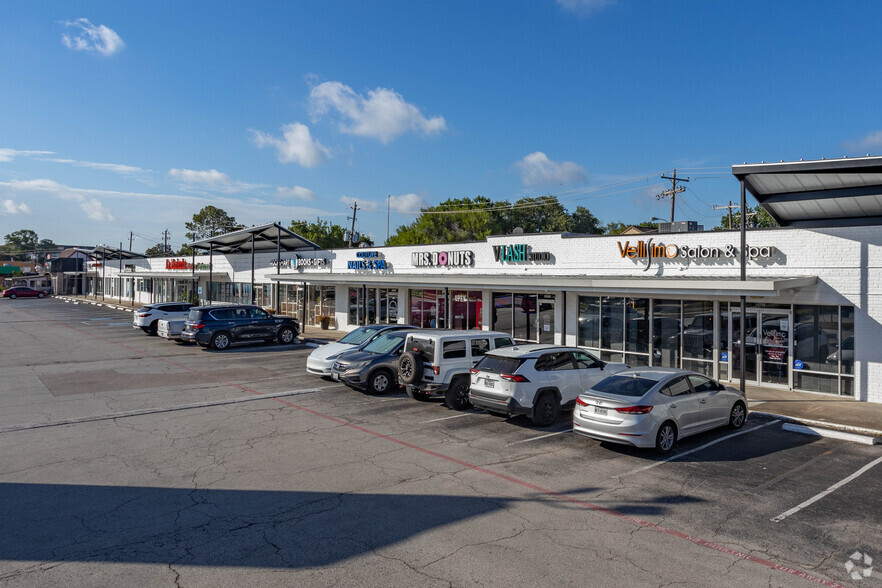 14745-14785 Memorial Dr, Houston, TX à louer - Photo du bâtiment - Image 1 de 8