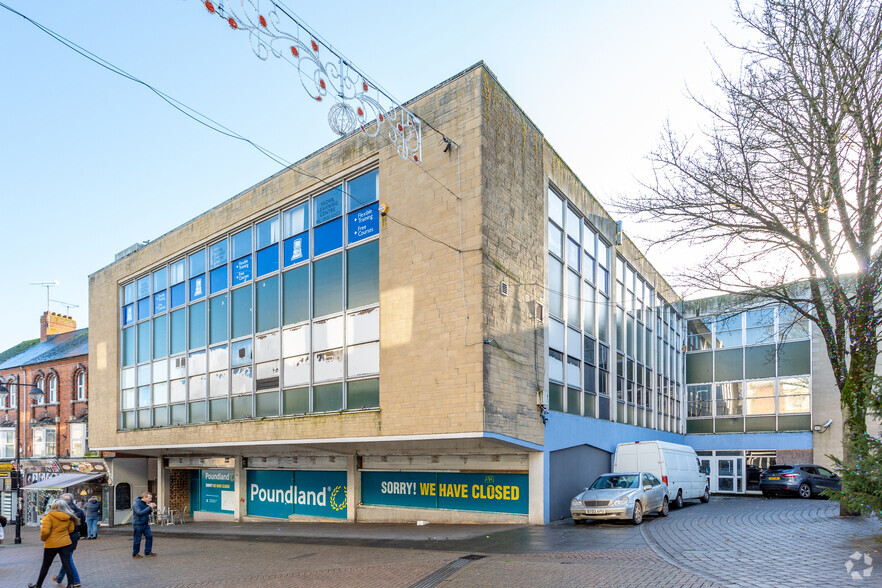 72-74 Middle St, Yeovil for lease - Primary Photo - Image 1 of 3