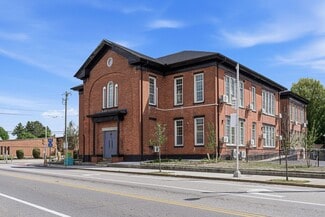 Plus de détails pour 387 Broad St, Central Falls, RI - Multi-résidentiel à vendre