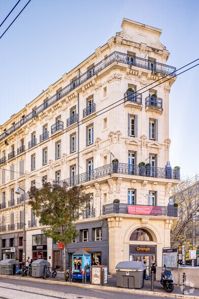 113 Rue De La Republique, Marseille à louer - Photo du bâtiment - Image 3 de 3