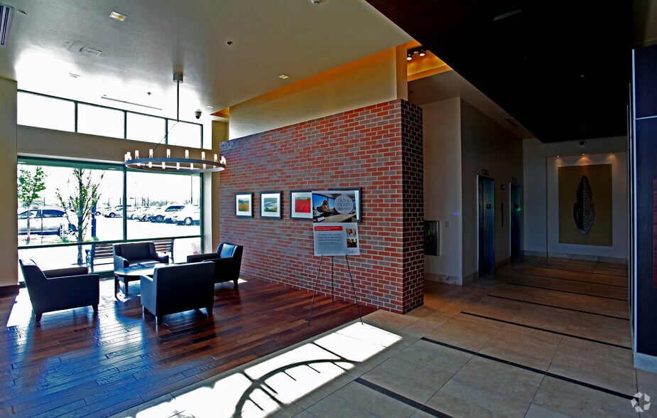 7280 NW 87th St, Kansas City, MO à louer - Photo du bâtiment - Image 3 de 8