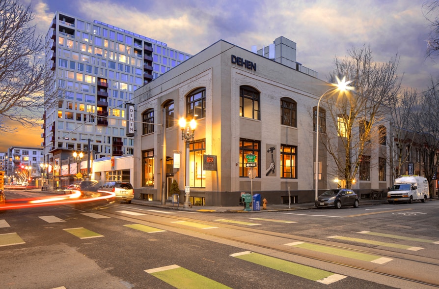 404 NW 10th Ave, Portland, OR for lease - Building Photo - Image 1 of 6