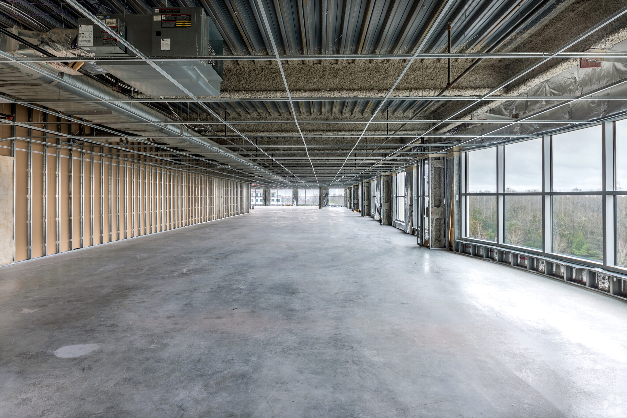 3701 Arco Corporate Dr, Charlotte, NC for lease Interior Photo- Image 1 of 6