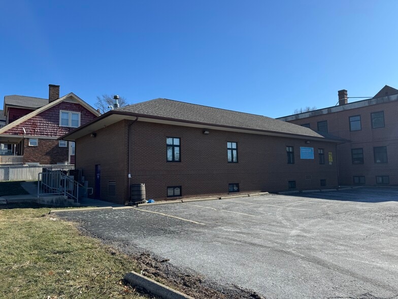 3630 Boudinot Ave, Cincinnati, OH for lease - Building Photo - Image 2 of 8