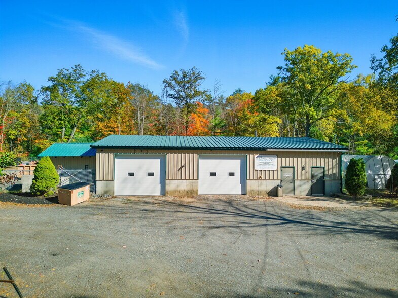 265 Lincoln Ave, Winchendon, MA à vendre - Photo du bâtiment - Image 1 de 19