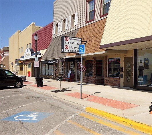 More details for 107 N Main St, Monticello, IN - Retail for Sale