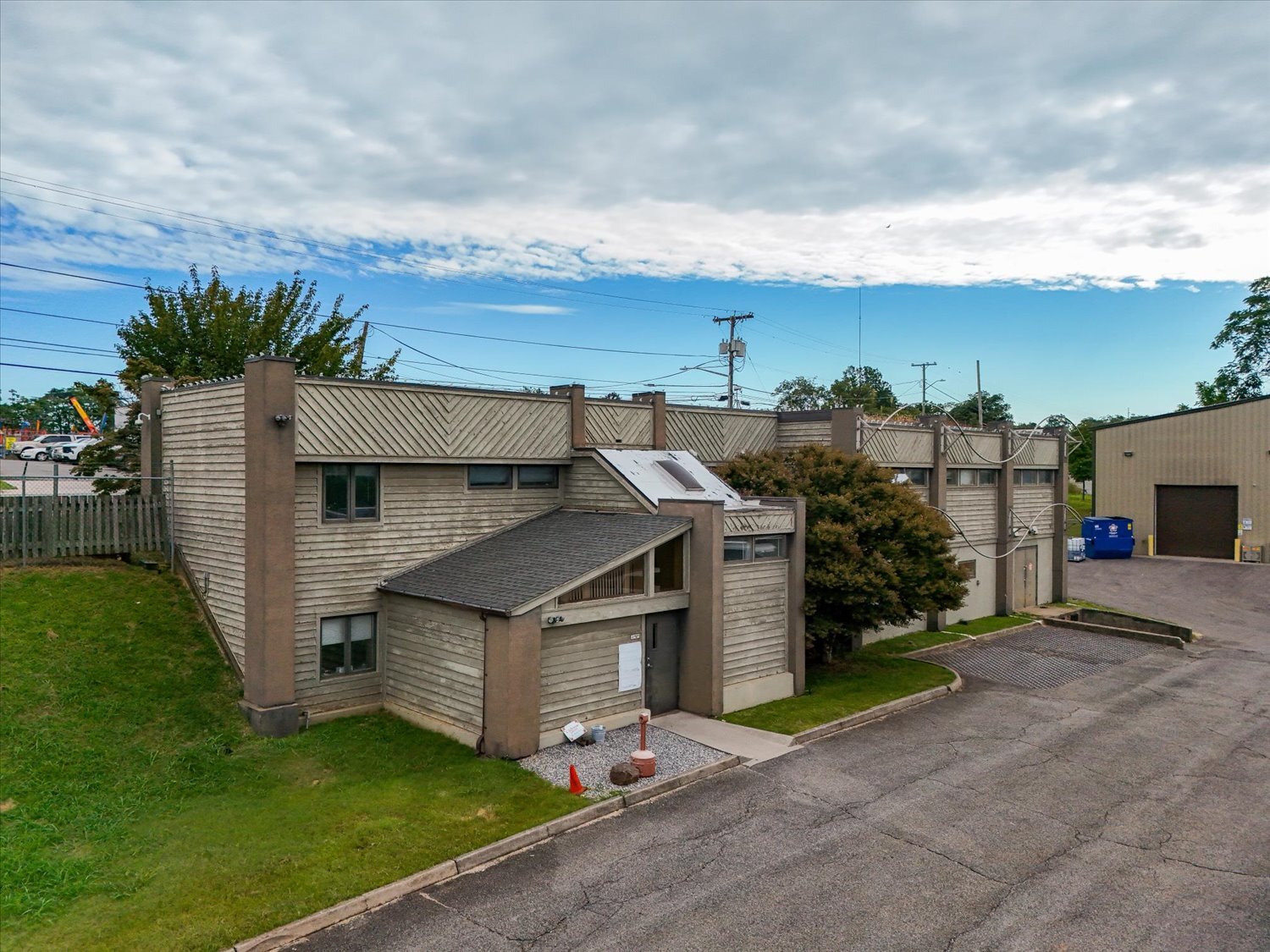 2314 Patterson Ave SW, Roanoke, VA à vendre Photo du bâtiment- Image 1 de 22