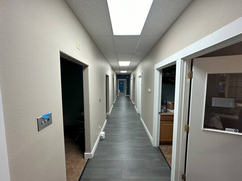 1600-1648 Plaza Way, Walla Walla, WA for lease - Interior Photo - Image 2 of 23