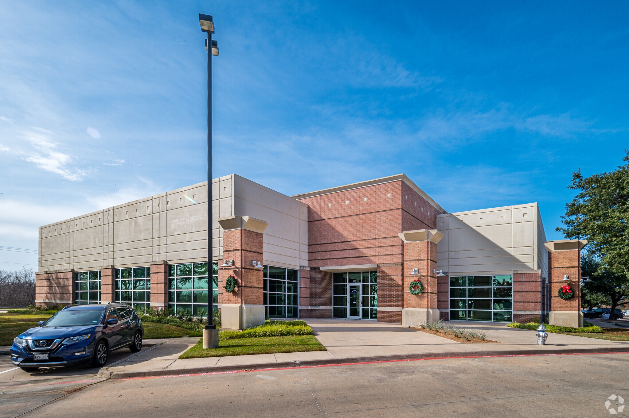 7501 Esters Blvd, Irving, TX à louer Photo du bâtiment- Image 1 de 5