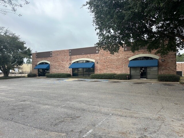 2739 Gunter Park Dr, Montgomery, AL for lease Building Photo- Image 1 of 9
