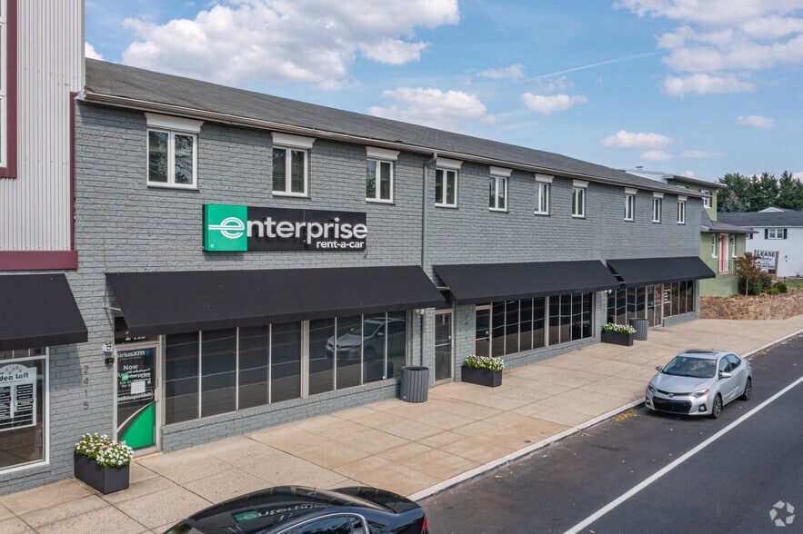 2407-2417 Lancaster Ave, Wilmington, DE for lease - Building Photo - Image 2 of 12