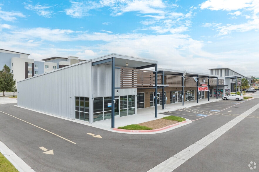 500 W Trenton Rd, Edinburg, TX for lease - Building Photo - Image 1 of 8