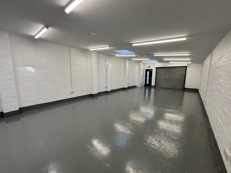 318A King St, Londres à louer - Photo du bâtiment - Image 3 de 24