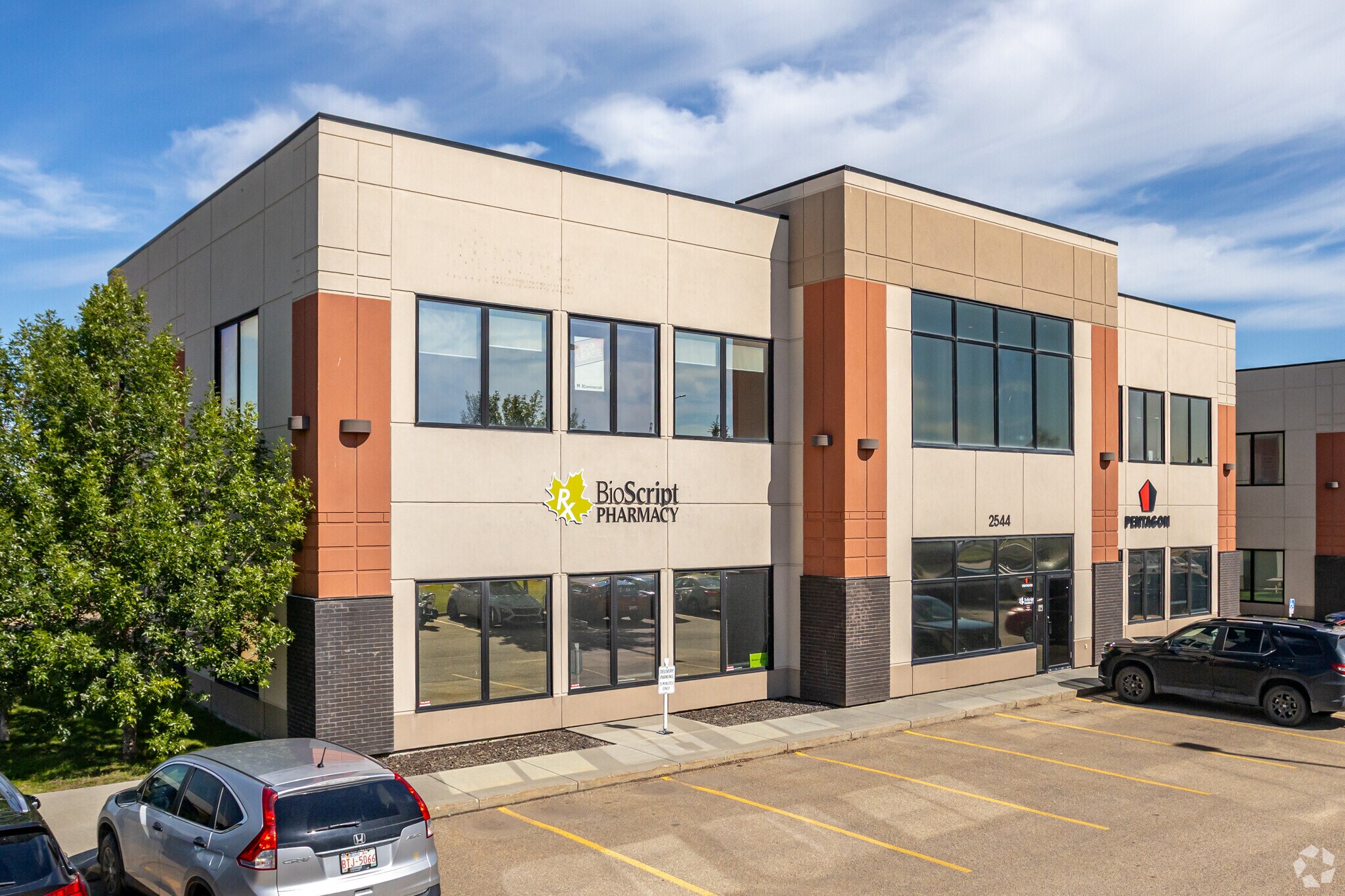 2544 Ellwood Dr, Edmonton, AB à vendre Photo principale- Image 1 de 1