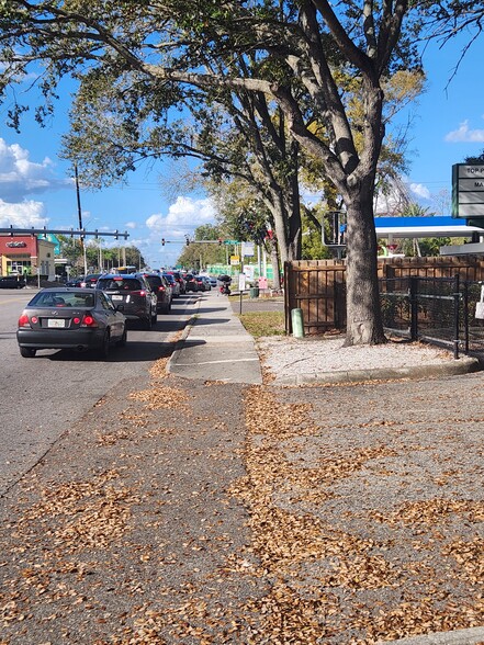 8751 N 30th St, Tampa, FL for lease - Building Photo - Image 2 of 19