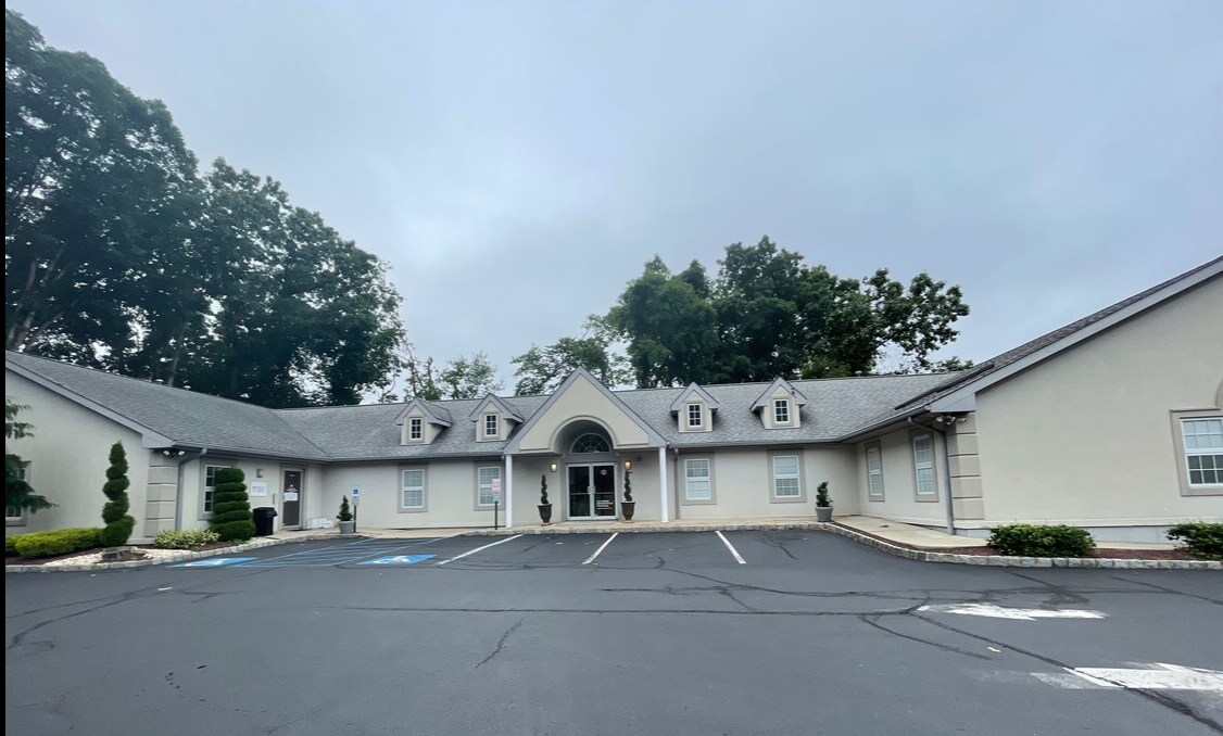 2101 County Road 516, Old Bridge, NJ à vendre Photo principale- Image 1 de 14