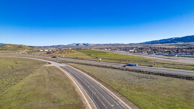 Plus de détails pour Challenger Dr, Tehachapi, CA - Terrain à vendre