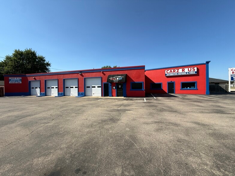 7800 N 2nd St, Machesney Park, IL for sale - Building Photo - Image 3 of 17